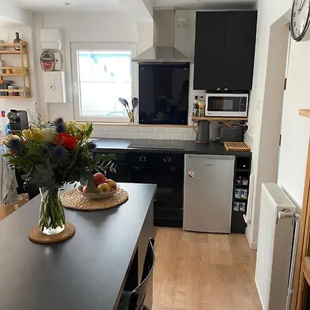 Maison Cosy Renovee Avec Jardin Rouen